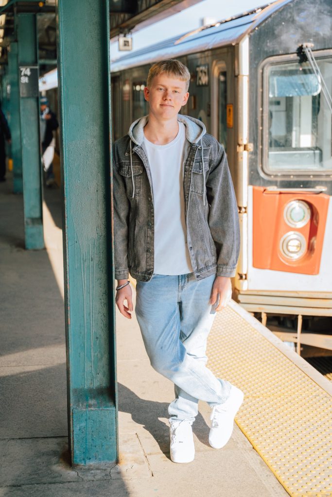 Will during his senior portrait session — photograph 4